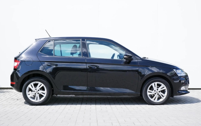 Skoda Fabia cena 41900 przebieg: 176675, rok produkcji 2019 z Czarnków małe 172